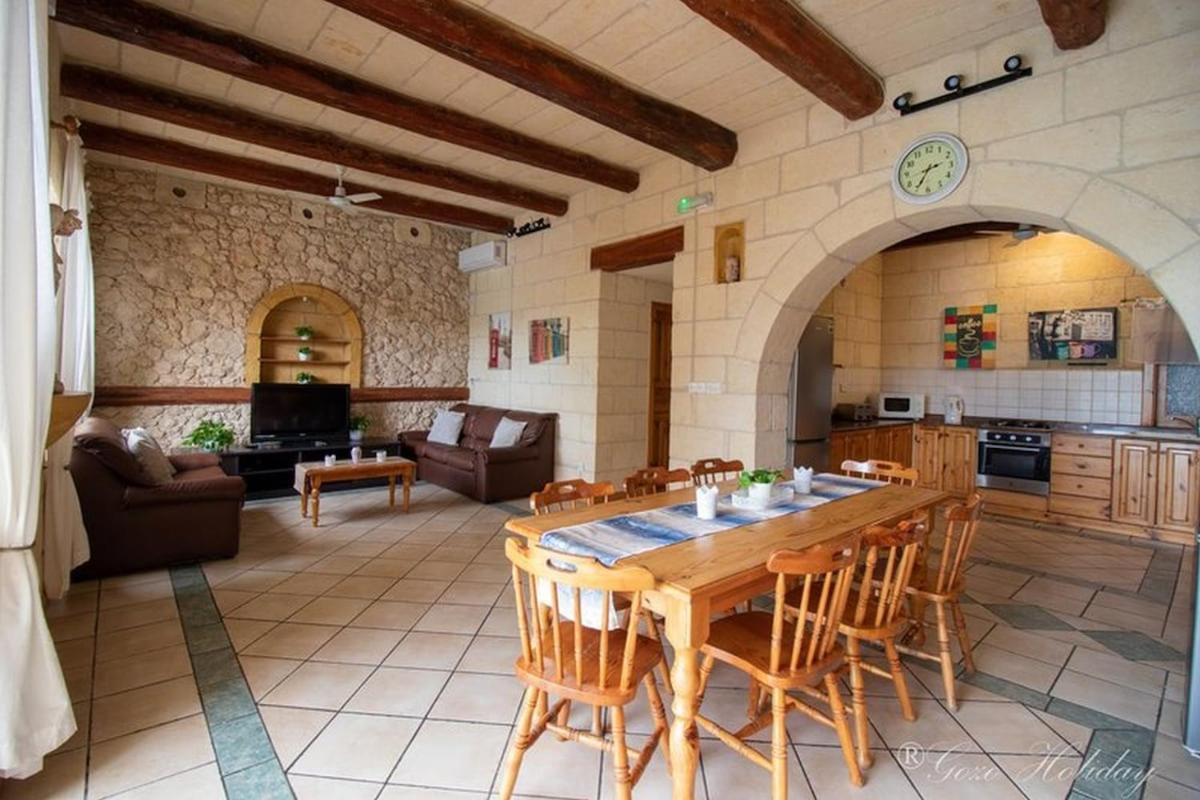 Bed and Breakfast Hibiscus Шаара Экстерьер фото